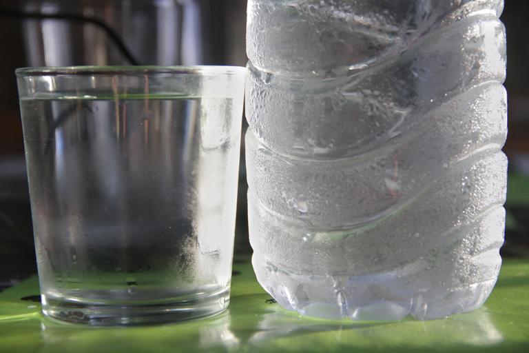 Оценка качества воды: на что обратить внимание и как проверить